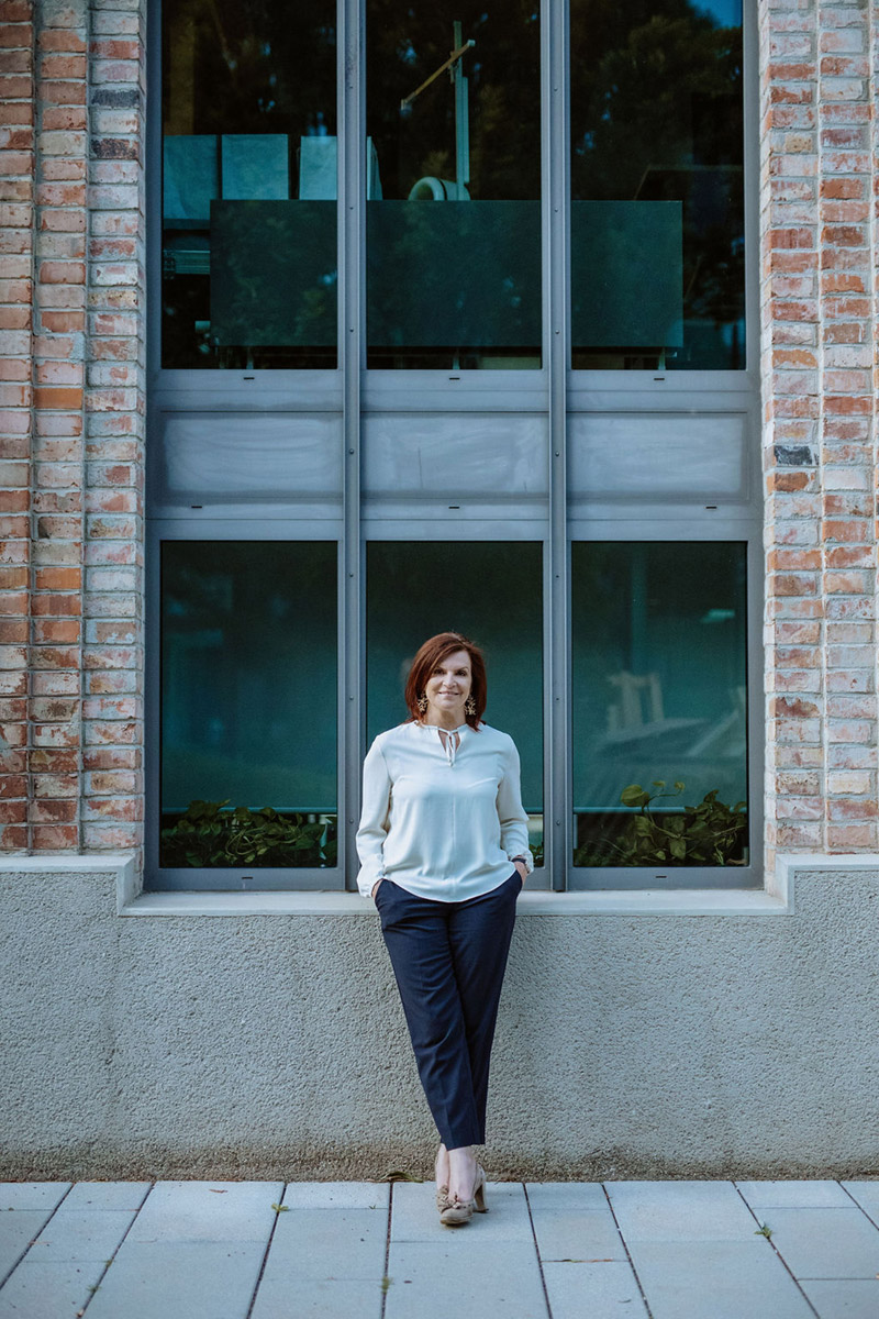 Portrait: Juliana Ghasemipour-Yazdi